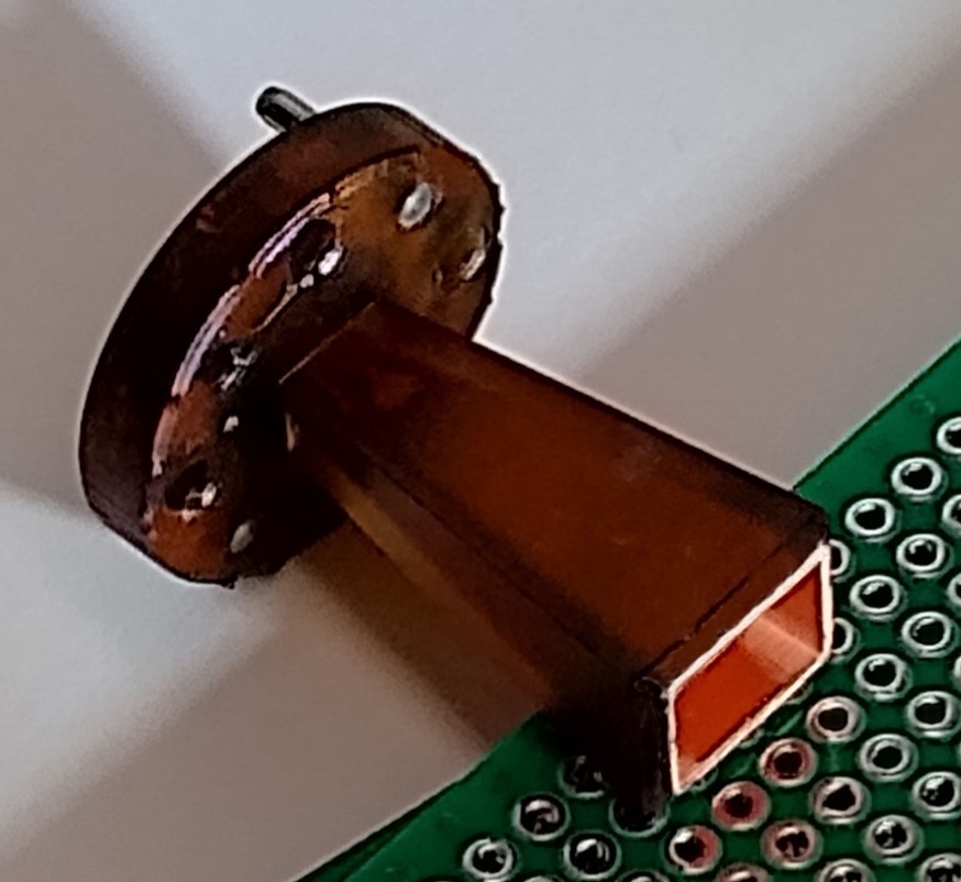 Standard gain horn antennas